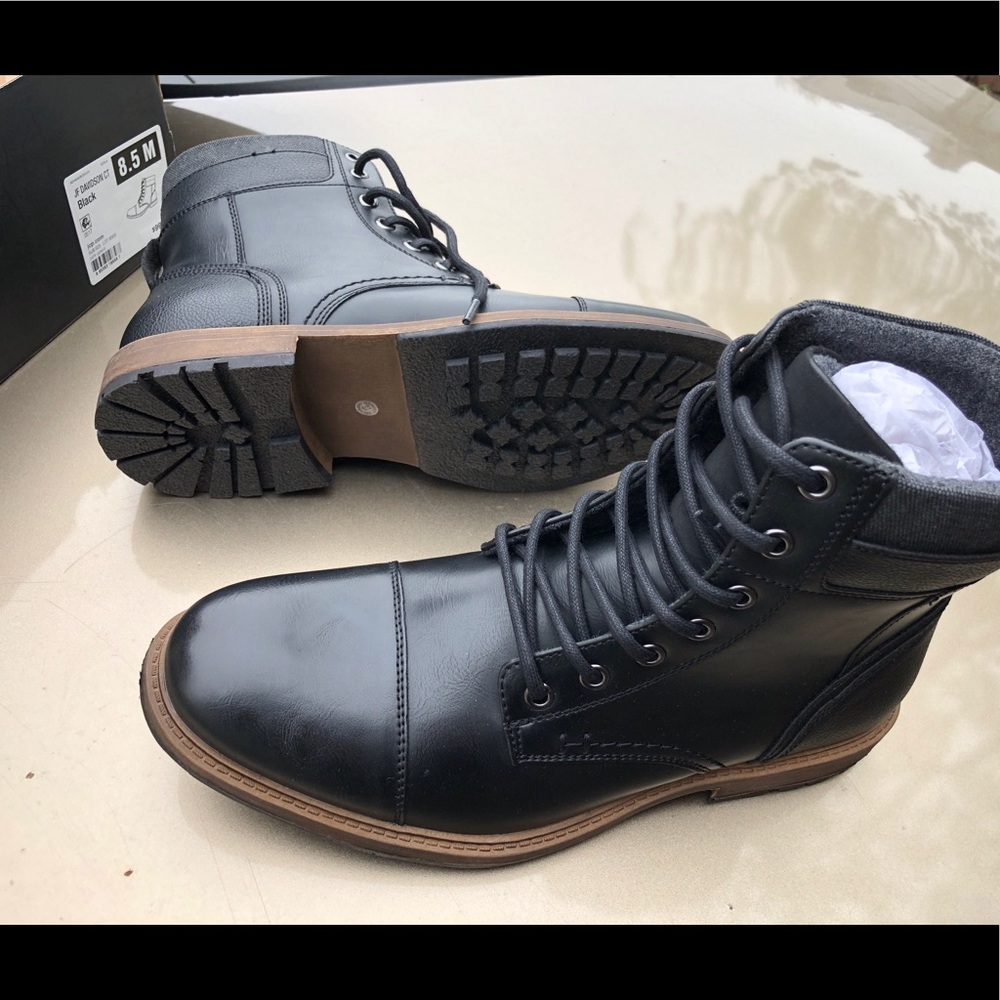 New JF David Men Boots size 8.5